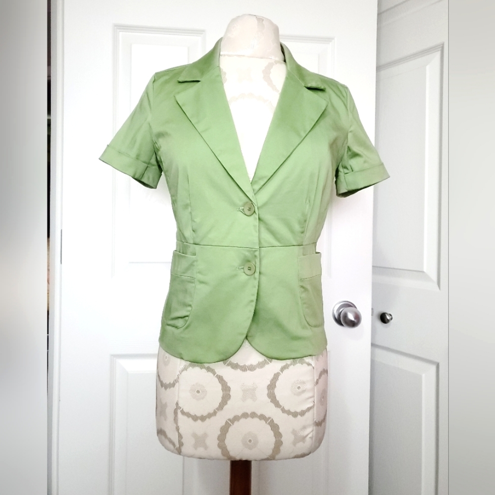 Jessica cotton short sleeve blazer jacket light green button up 2 petite 2 P